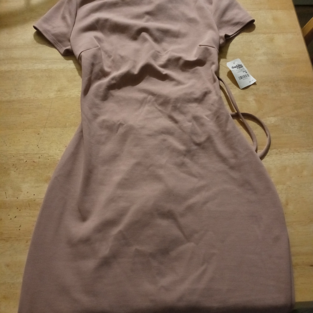 Dress - Picture 2 of 2